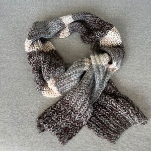 Chunky Knit Ribbed Scarf
